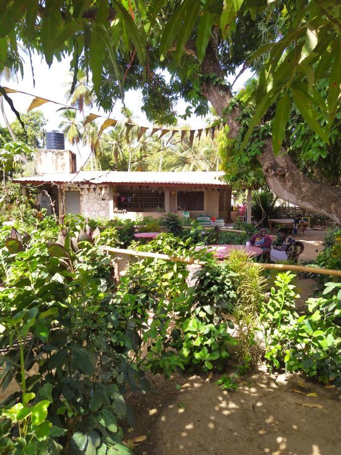 Centre Touristique Et Culturel Casamance Guest House Diakene Ouolof Exterior photo