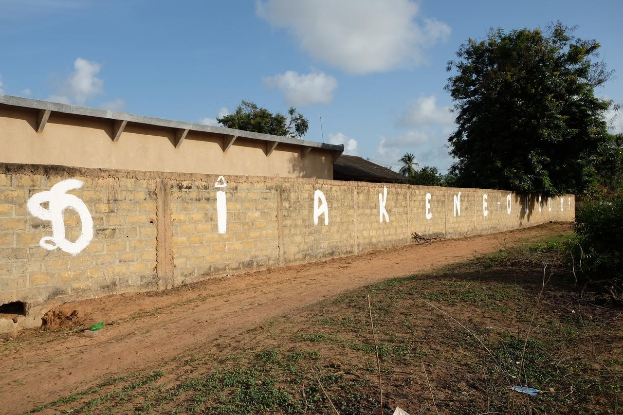 Centre Touristique Et Culturel Casamance Guest House Diakene Ouolof Exterior photo