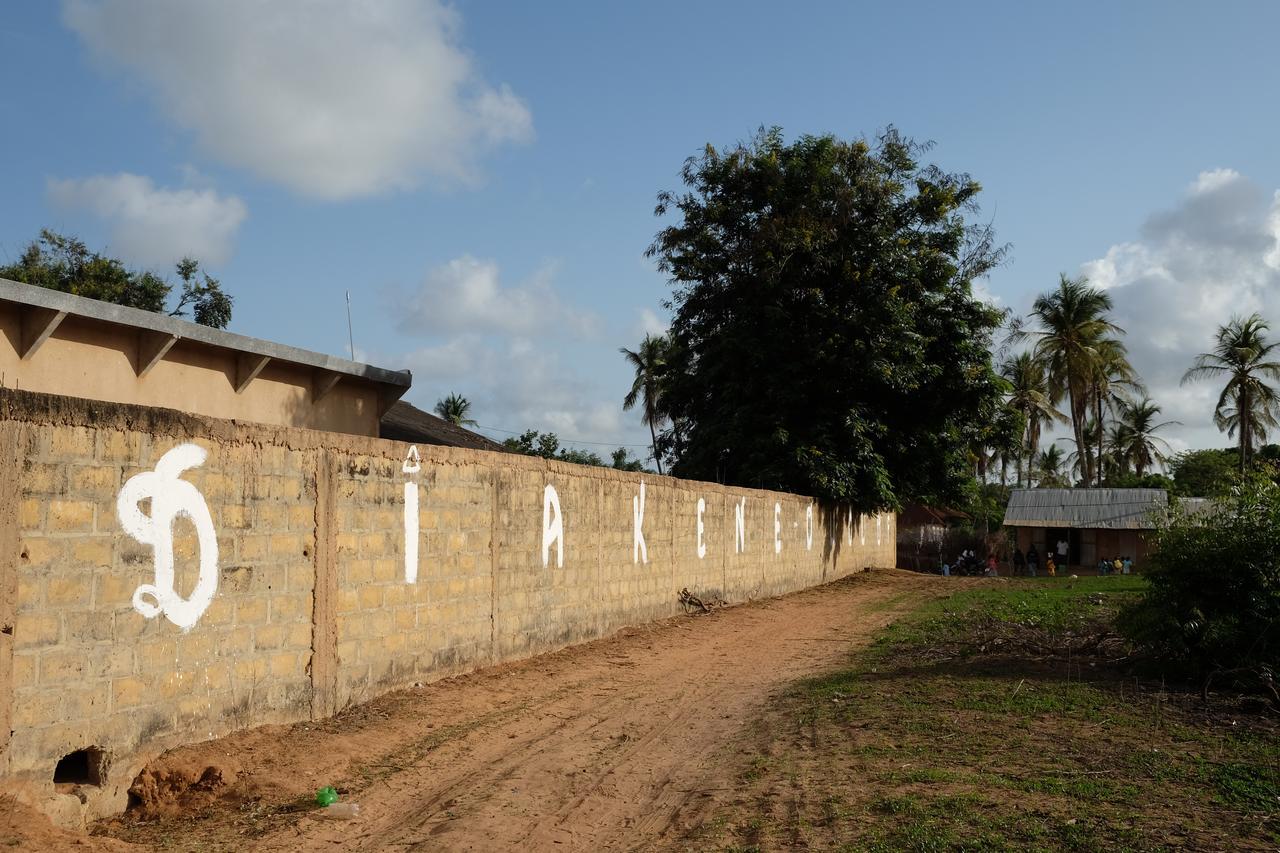 Centre Touristique Et Culturel Casamance Guest House Diakene Ouolof Exterior photo